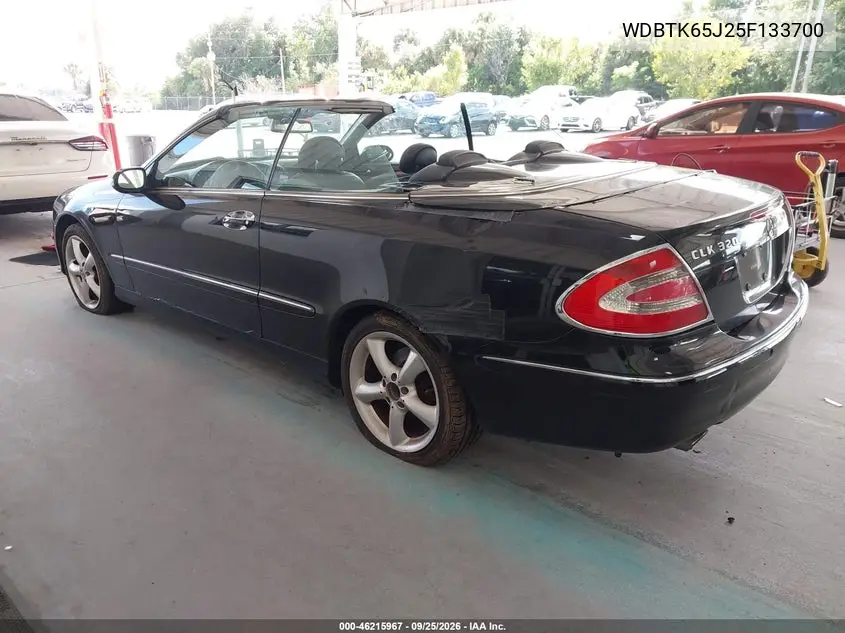 2005 MERCEDES CLK-KLASSE VIN WDBTK65J25F133700 — фото 3