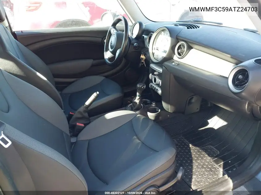 2010 MINI COOPER VIN WMWMF3C59ATZ24703 — фото 5