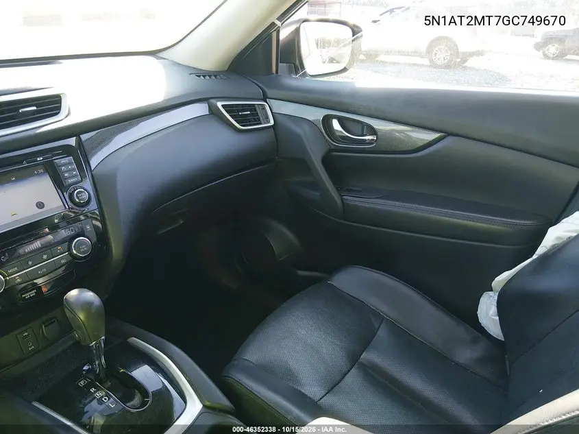 2016 NISSAN ROGUE VIN 5N1AT2MT7GC749670 — фото 5