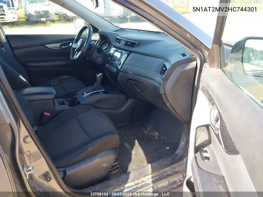 2017 NISSAN ROGUE VIN 5N1AT2MV2HC744301 — фото 5