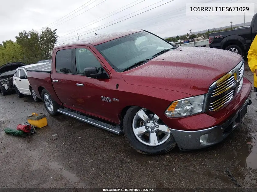 RAM 1500 2015, VIN 1C6RR7LT1FS671029