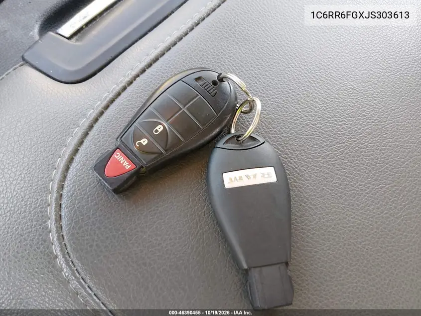 2018 RAM 1500 VIN 1C6RR6FGXJS303613 — фото 11