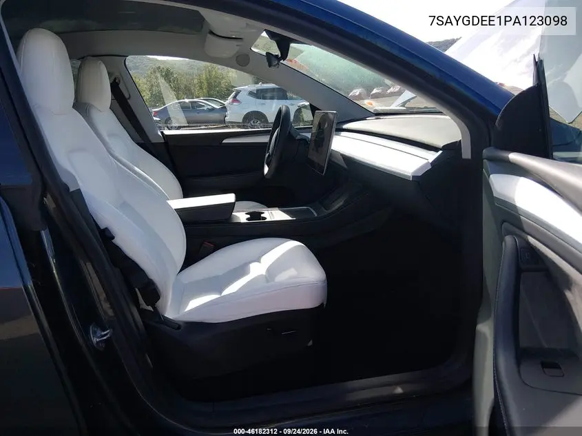 2023 TESLA MODEL Y VIN 7SAYGDEE1PA123098 — фото 5