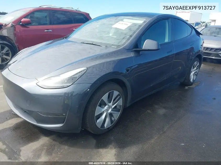 2023 TESLA MODEL Y VIN 7SAYGAEEXPF913727 — фото 2