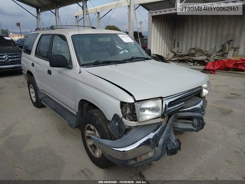 TOYOTA 4RUNNER 2000, VIN JT3GM84R9Y0062961
