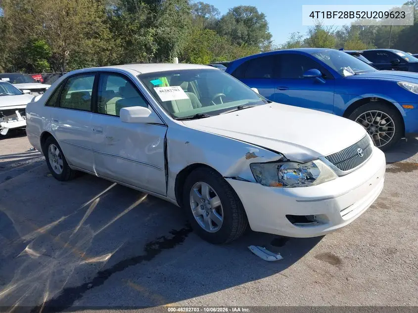 TOYOTA AVALON 2002, VIN 4T1BF28B52U209623