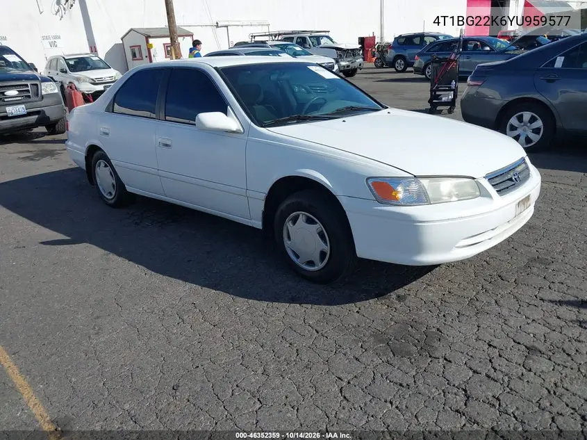 TOYOTA CAMRY 2000, VIN 4T1BG22K6YU959577