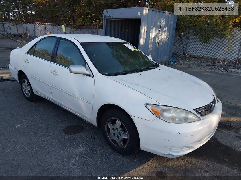 TOYOTA CAMRY 2002, VIN 4T1BF32K82U528433