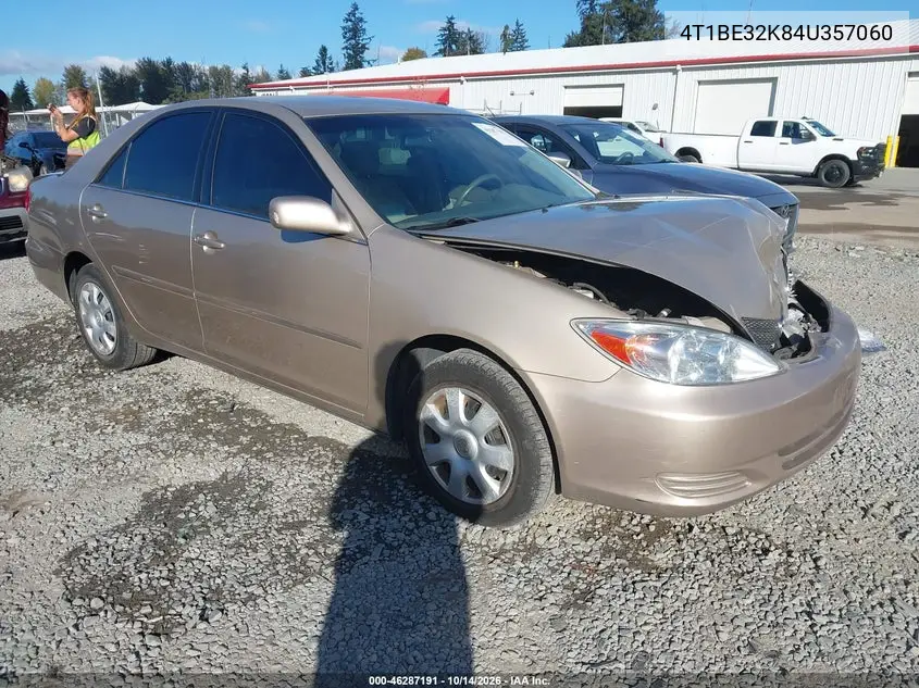 TOYOTA CAMRY 2004, VIN 4T1BE32K84U357060