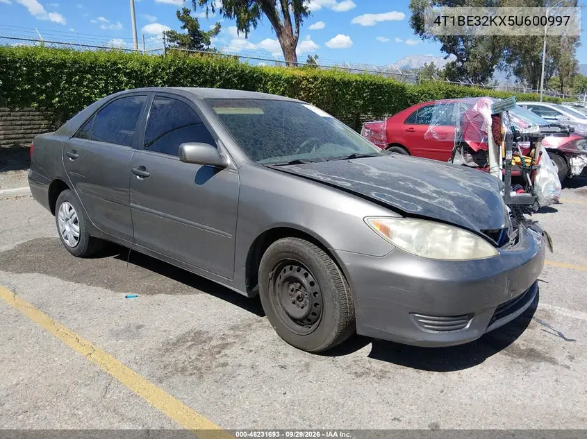 TOYOTA CAMRY 2005, VIN 4T1BE32KX5U600997