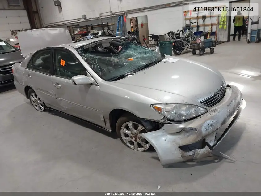 TOYOTA CAMRY 2005, VIN 4T1BF30K15U601844
