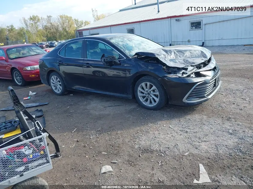TOYOTA CAMRY 2022, VIN 4T1C11AK2NU047039