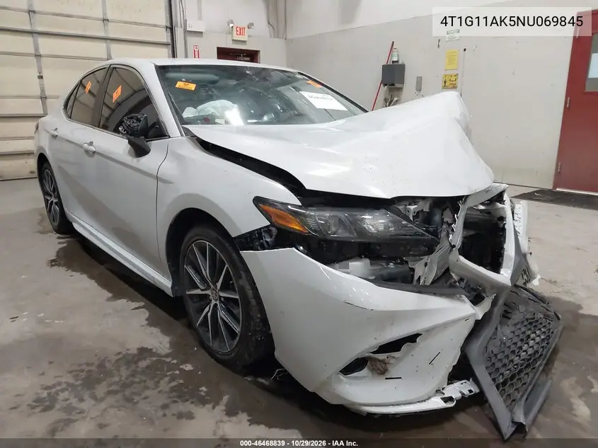 TOYOTA CAMRY 2022, VIN 4T1G11AK5NU069845