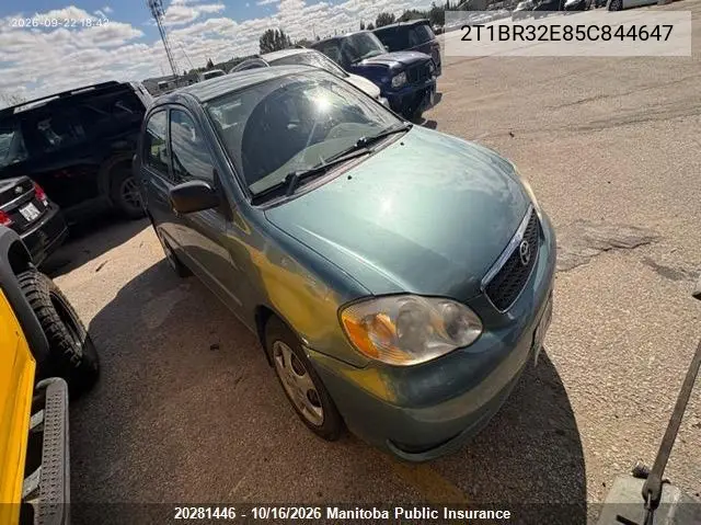 TOYOTA COROLLA 2005, VIN 2T1BR32E85C844647