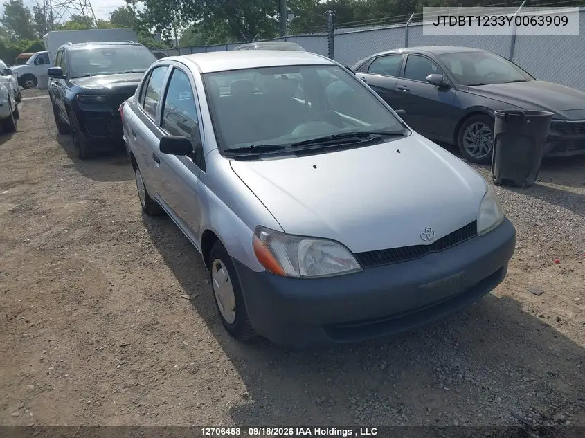 TOYOTA ECHO 2000, VIN JTDBT1233Y0063909