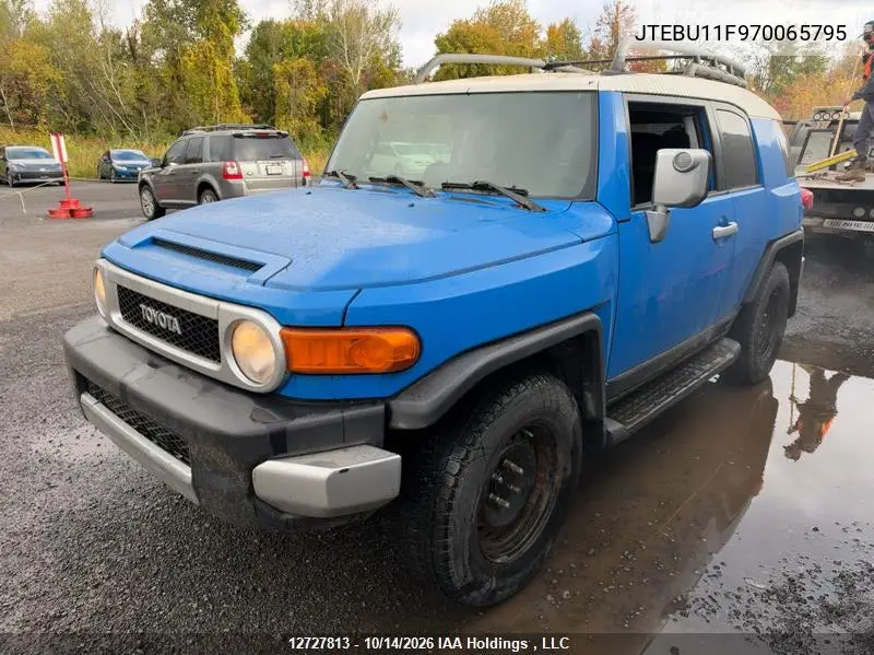 2007 TOYOTA FJ CRUISER VIN JTEBU11F970065795 — фото 2