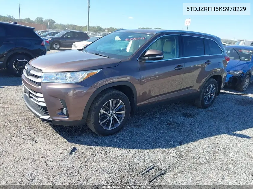 2019 TOYOTA HIGHLANDER VIN 5TDJZRFH5KS978229 — фото 2