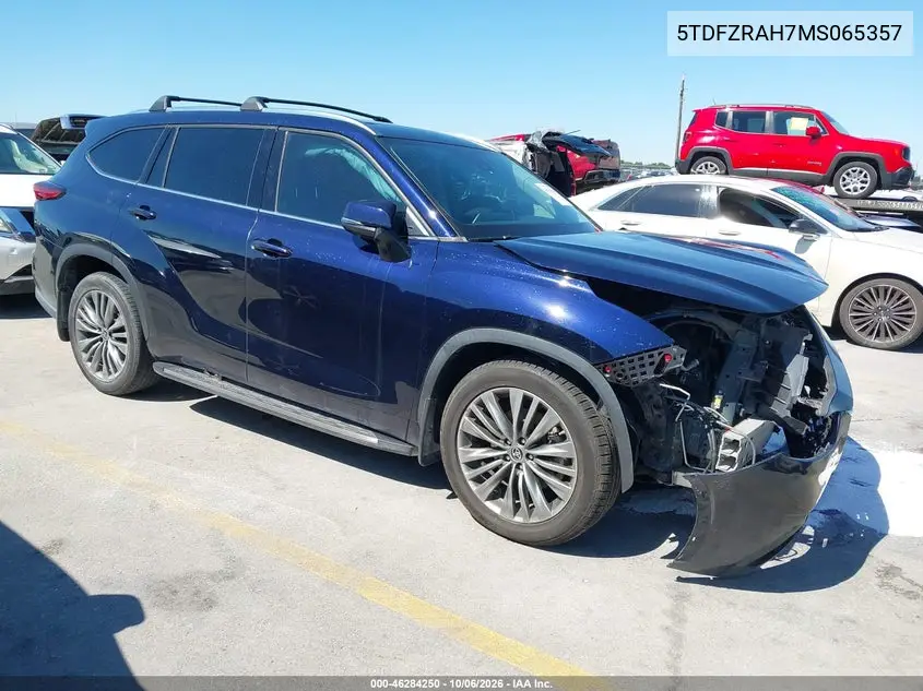 TOYOTA HIGHLANDER 2021, VIN 5TDFZRAH7MS065357