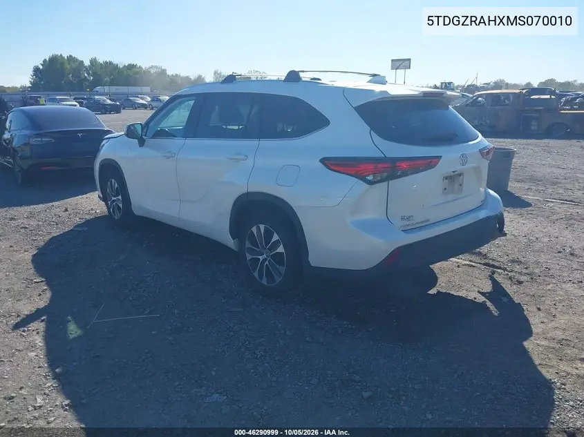 2021 TOYOTA HIGHLANDER VIN 5TDGZRAHXMS070010 — фото 3