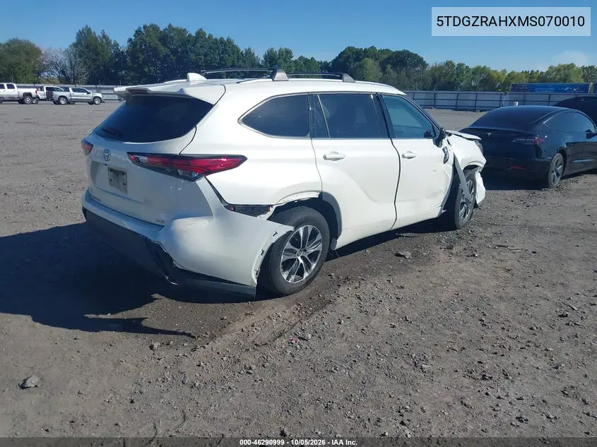 2021 TOYOTA HIGHLANDER VIN 5TDGZRAHXMS070010 — фото 4