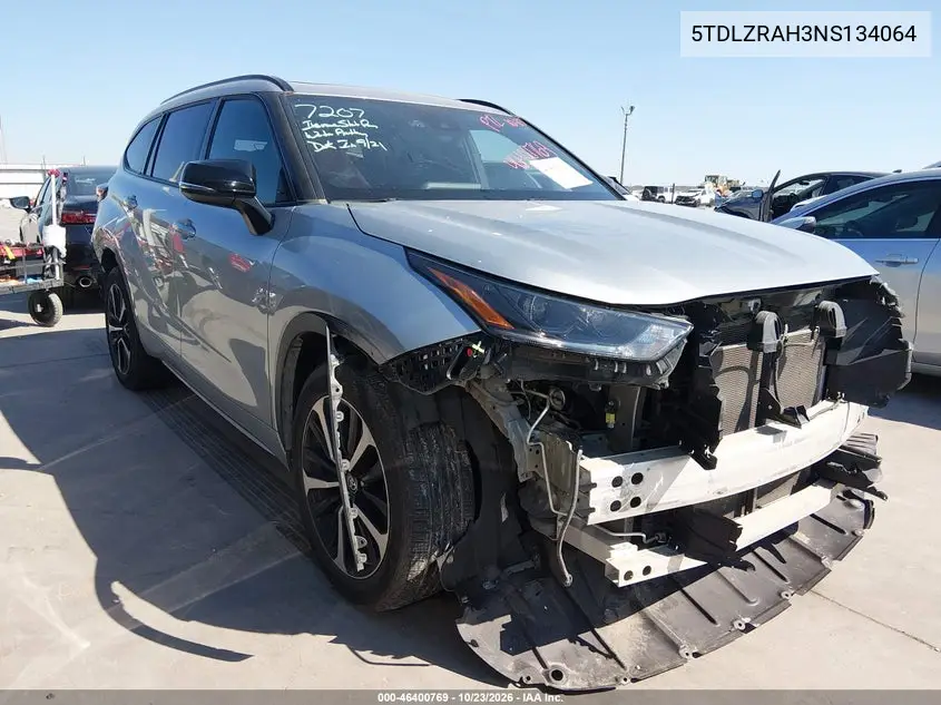 TOYOTA HIGHLANDER 2022, VIN 5TDLZRAH3NS134064