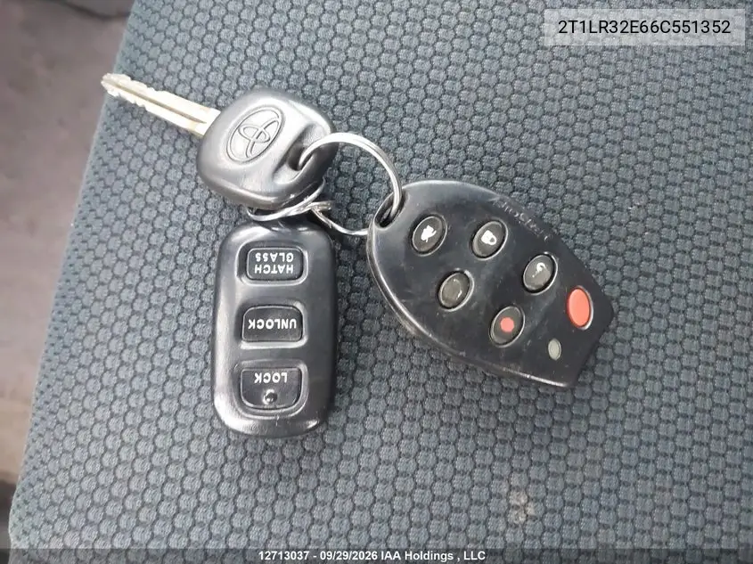 2006 TOYOTA MATRIX VIN 2T1LR32E66C551352 — фото 11