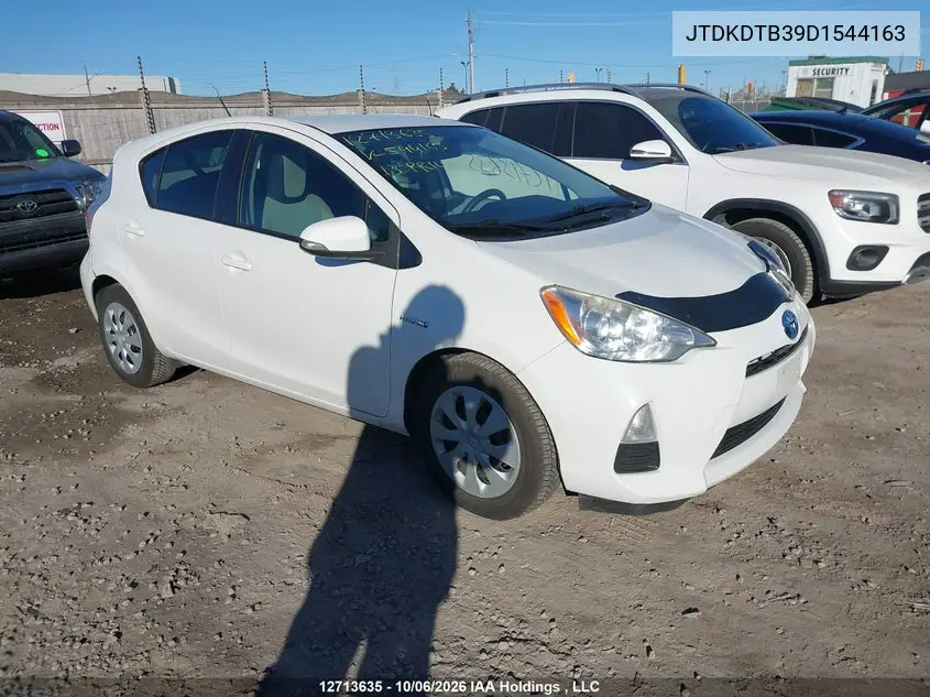 TOYOTA PRIUS C 2013, VIN JTDKDTB39D1544163