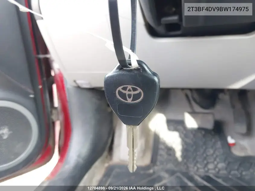 2011 TOYOTA RAV 4 VIN 2T3BF4DV9BW174975 — фото 11