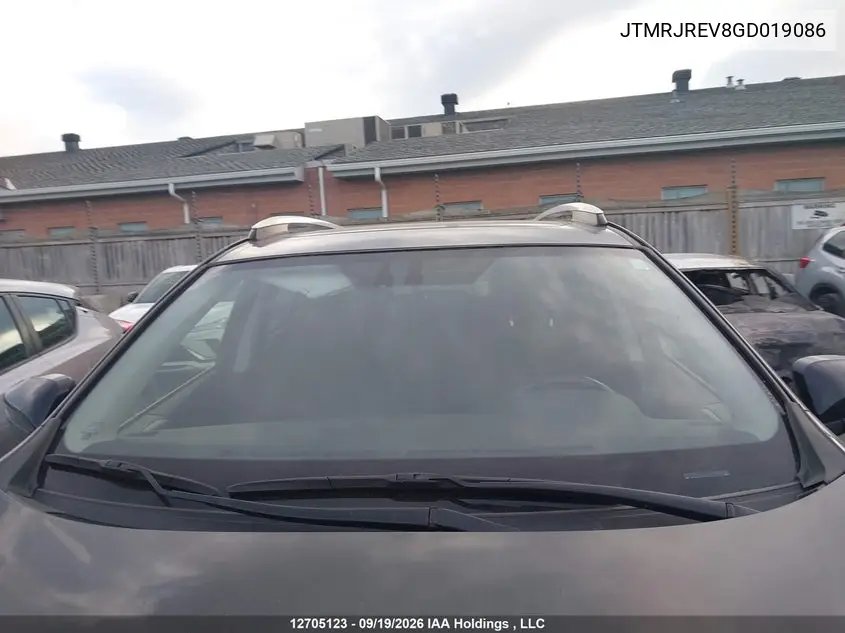 2016 TOYOTA RAV 4 VIN JTMRJREV8GD019086 — фото 17