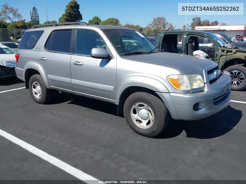 TOYOTA SEQUOIA 2005, VIN 5TDZT34A65S252262