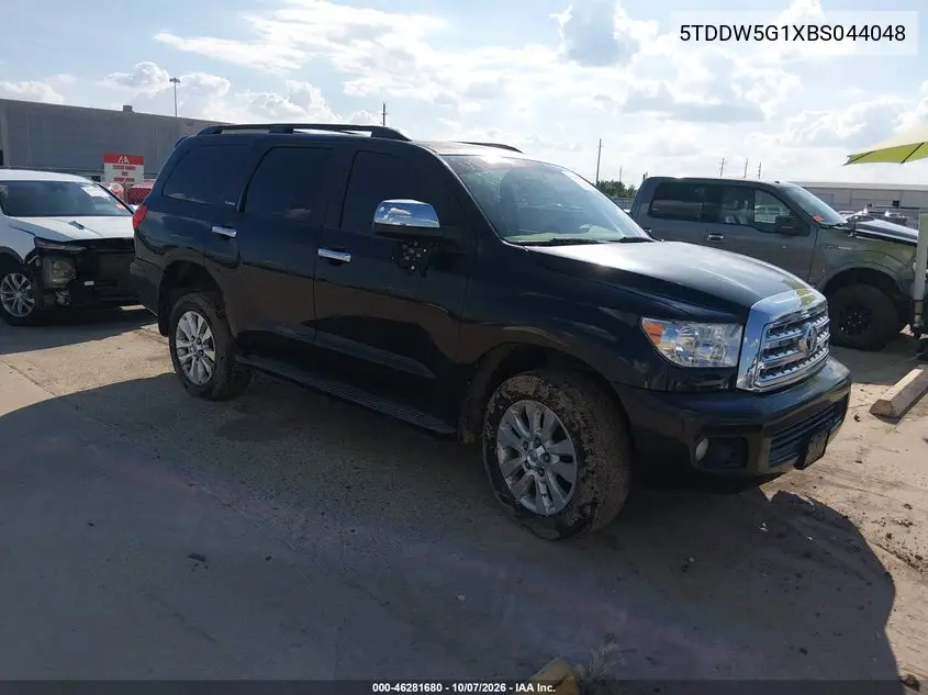 TOYOTA SEQUOIA 2011, VIN 5TDDW5G1XBS044048