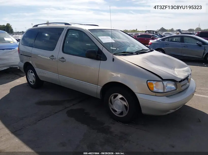 TOYOTA SIENNA 2000, VIN 4T3ZF13C8YU195323