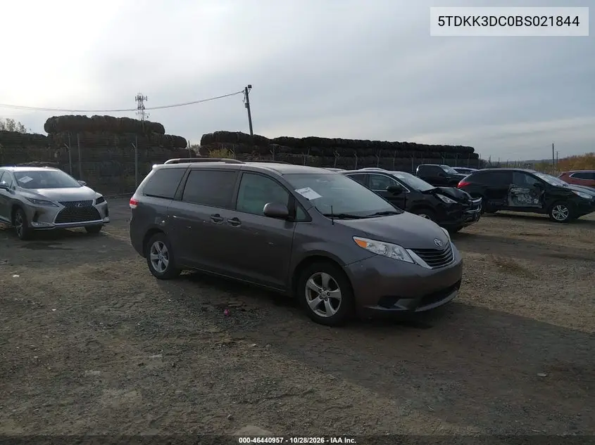 TOYOTA SIENNA 2011, VIN 5TDKK3DC0BS021844