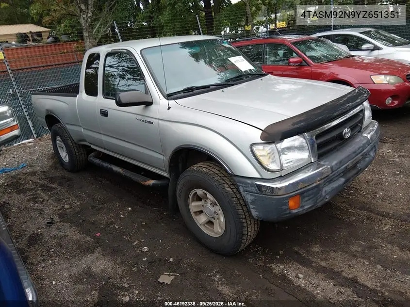 TOYOTA TACOMA 2000, VIN 4TASM92N9YZ651351