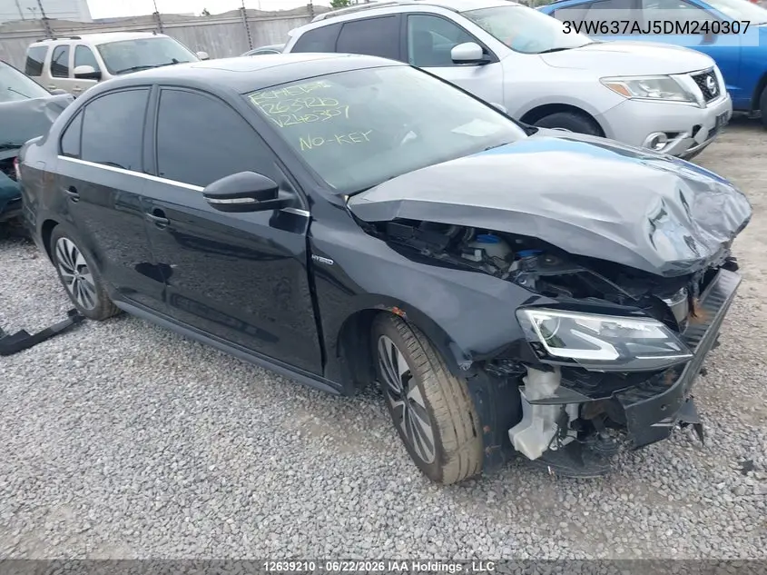 VOLKSWAGEN JETTA 2013, VIN 3VW637AJ5DM240307