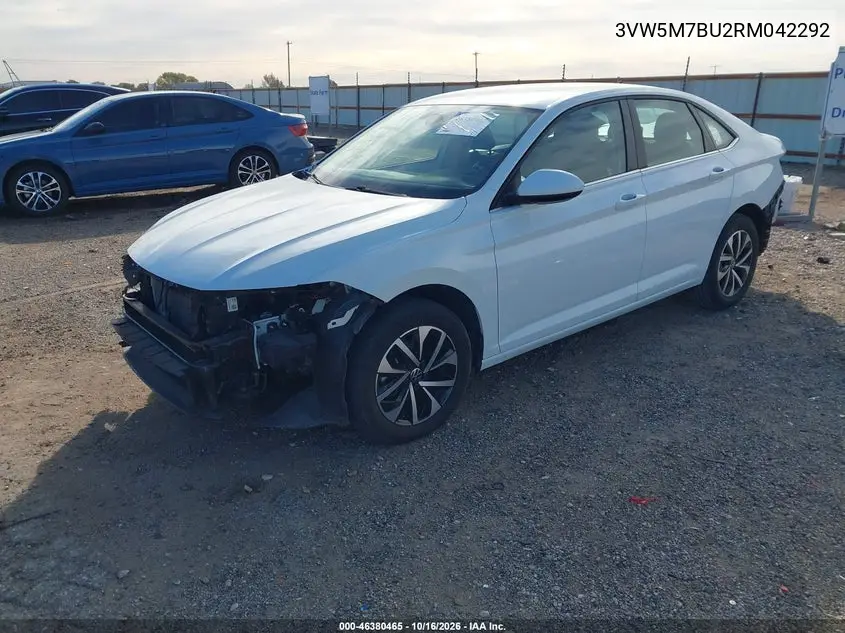 2024 VOLKSWAGEN JETTA VIN 3VW5M7BU2RM042292 — фото 2