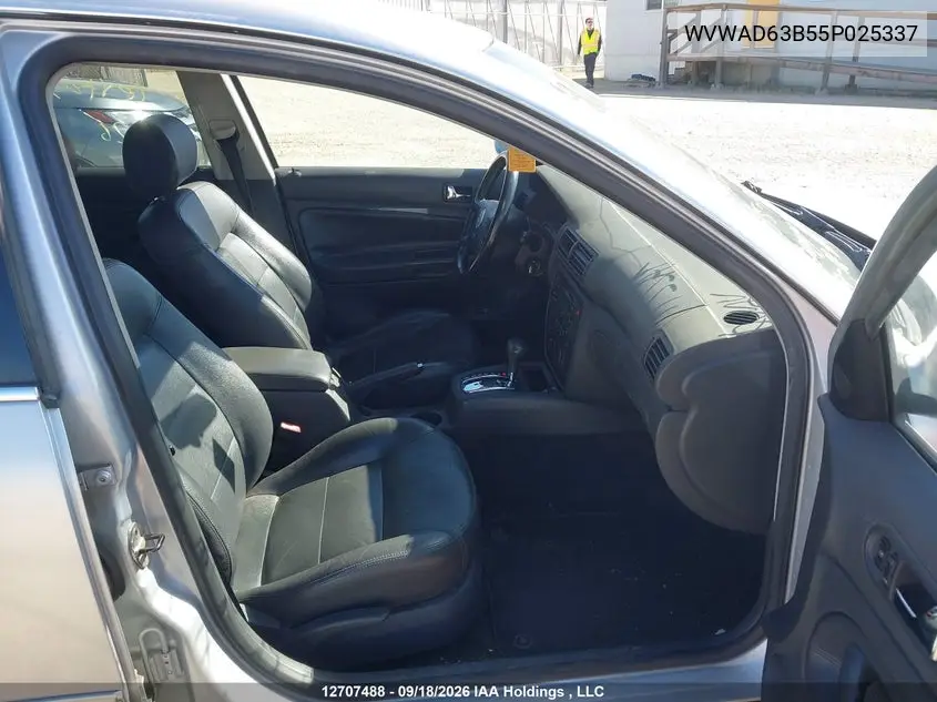 2005 VOLKSWAGEN PASSAT VIN WVWAD63B55P025337 — фото 5