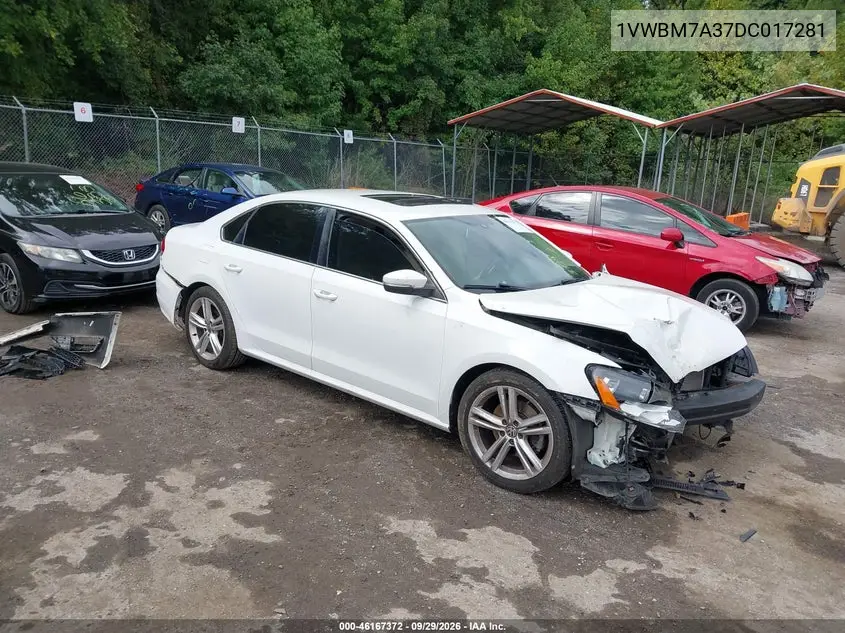 VOLKSWAGEN PASSAT 2013, VIN 1VWBM7A37DC017281