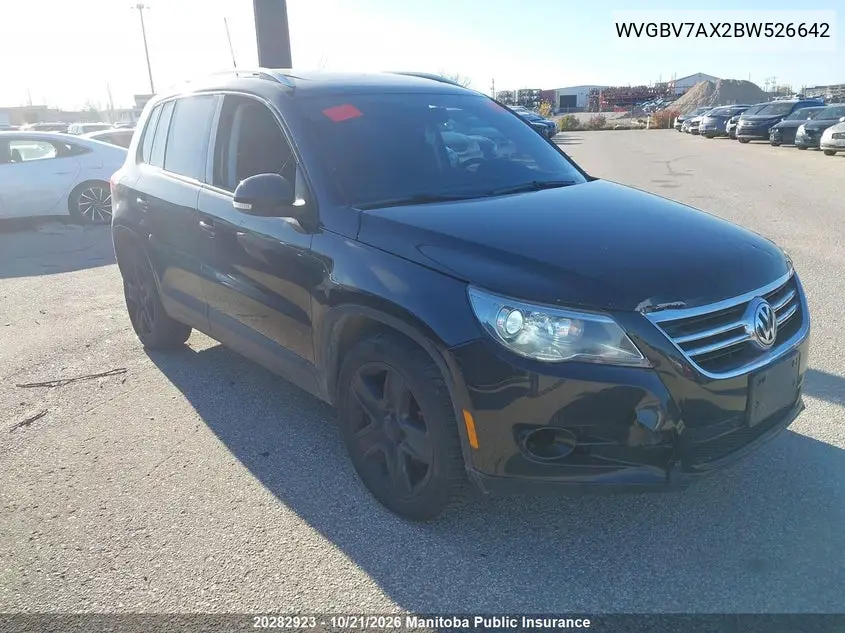 VOLKSWAGEN TIGUAN 2011, VIN WVGBV7AX2BW526642