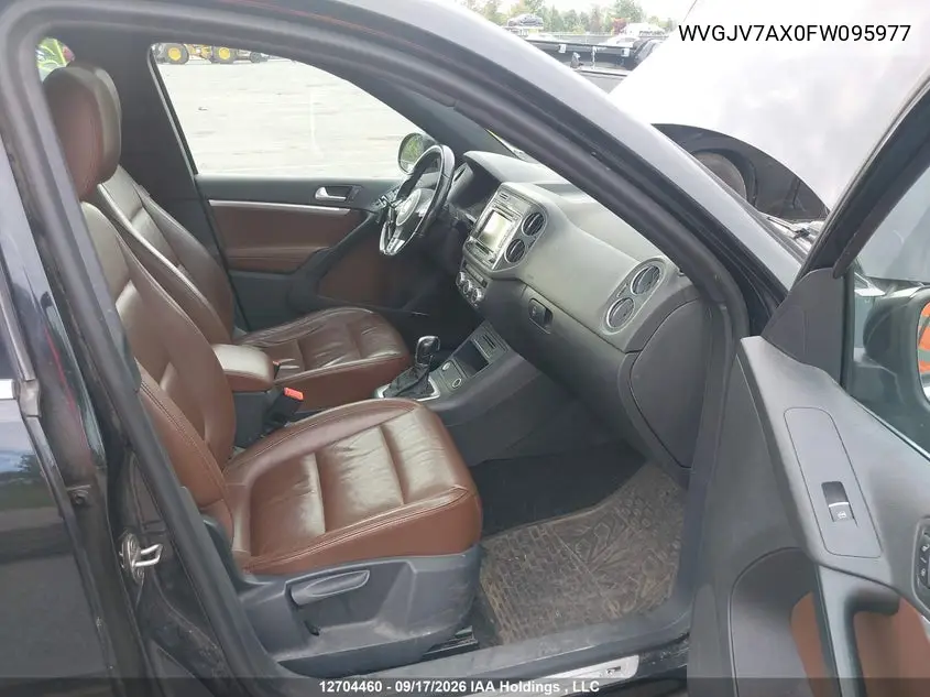 2015 VOLKSWAGEN TIGUAN VIN WVGJV7AX0FW095977 — фото 5