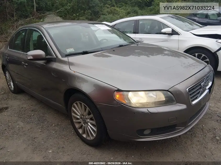 VOLVO S80 2007, VIN YV1AS982X71033224