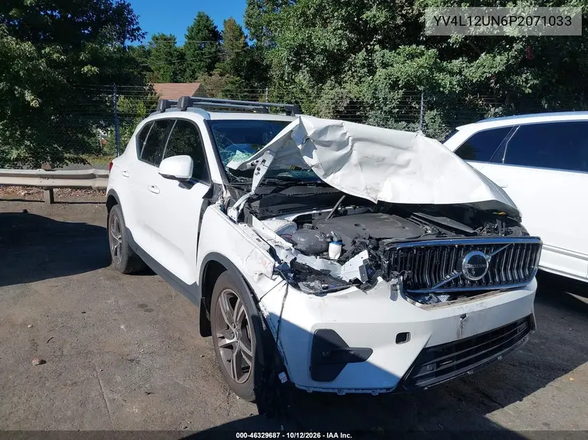 VOLVO XC40 2023, VIN YV4L12UN6P2071033